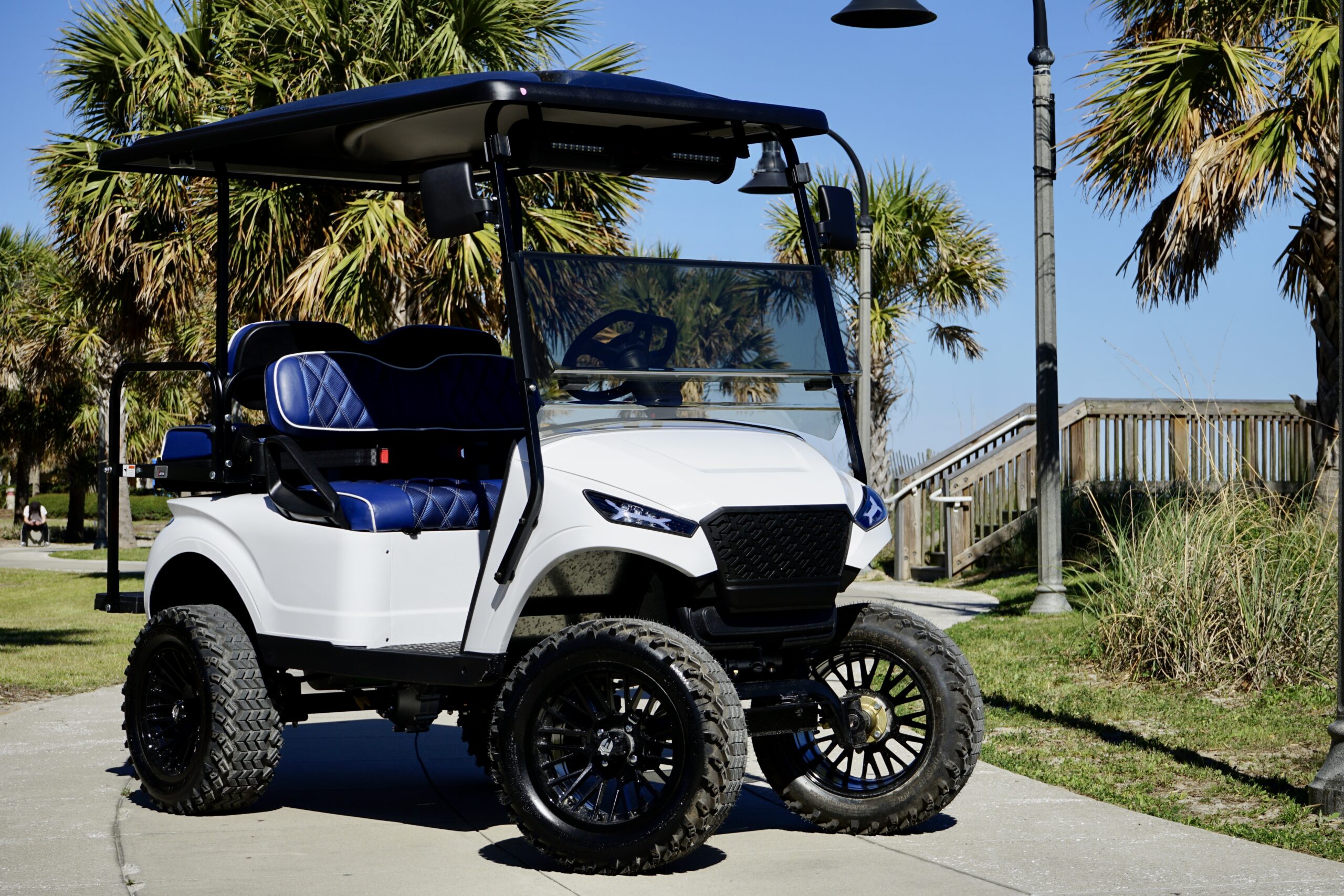 2026 NAVITAS X4 STORM - WHITE WITH BLUE SEATS - Image 7