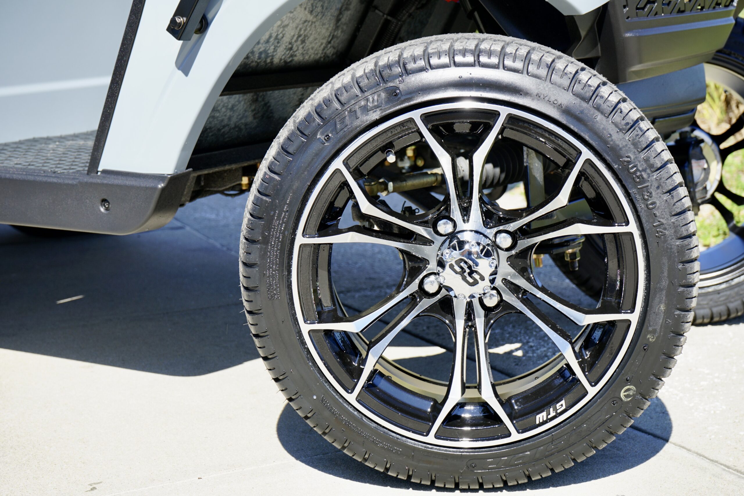 2026 NAVITAS X4 STORM - CEMENT GREY NON-Lifted - Image 2