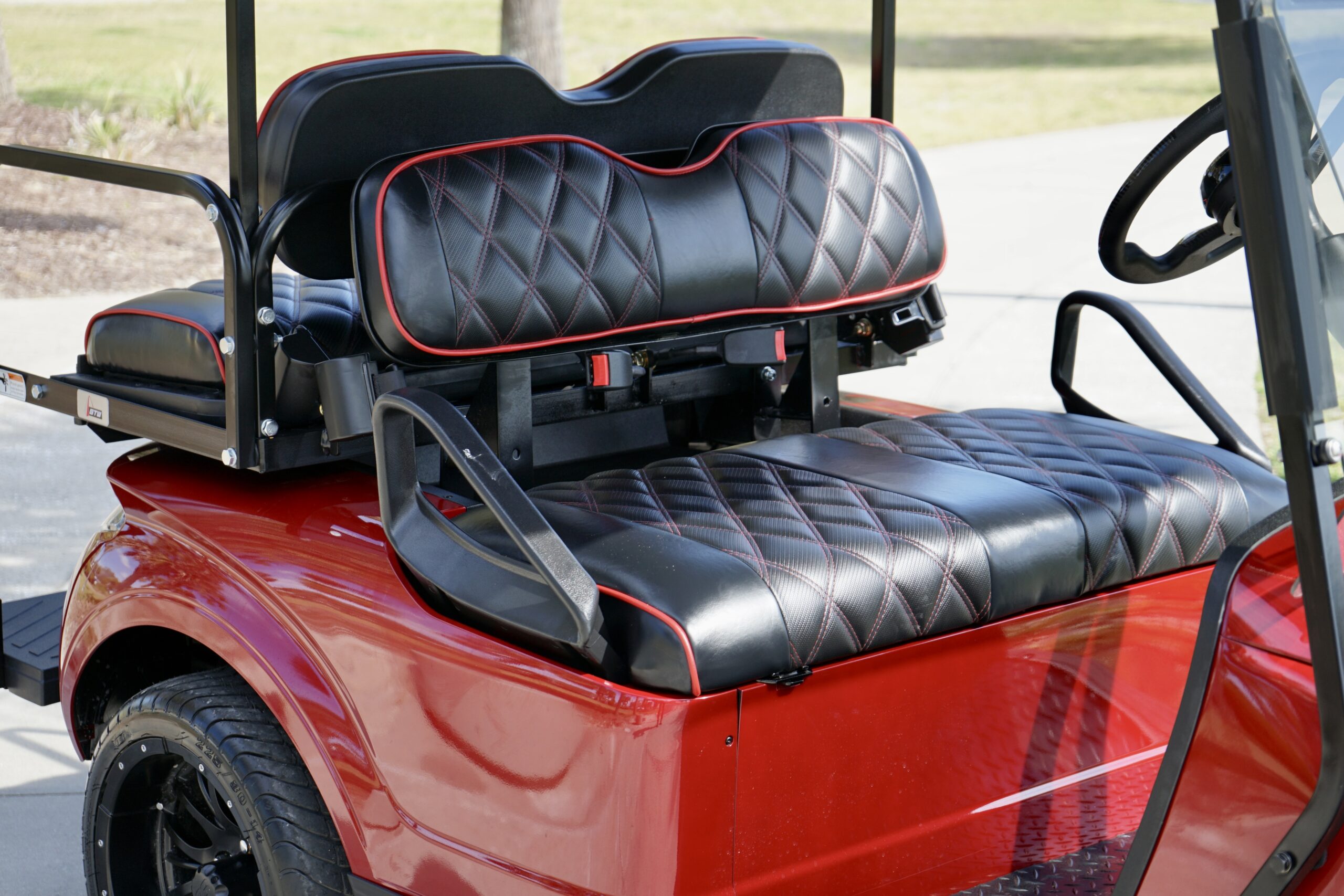 2026 NAVITAS X4 STORM - METALLIC RED - Image 4