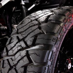 GTW® Blur Chrome 16 in Wheels with 225/40-R16 Maverick Hybrid Tires – Full Set